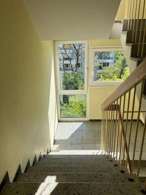 Prenájom bytu 2-izbový 55 m², Denninger Straße 208, München, Bavorsko Prenájom bytu 2-izbový 55 m², Denninger Straße 208, München, Bavorsko