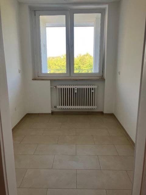 Prenájom bytu 2-izbový 55 m², Denninger Straße 208, München, Bavorsko Prenájom bytu 2-izbový 55 m², Denninger Straße 208, München, Bavorsko