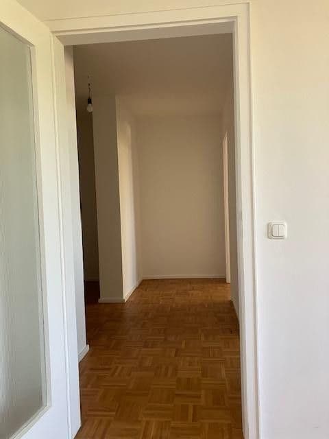 Prenájom bytu 2-izbový 55 m², Denninger Straße 208, München, Bavorsko Prenájom bytu 2-izbový 55 m², Denninger Straße 208, München, Bavorsko