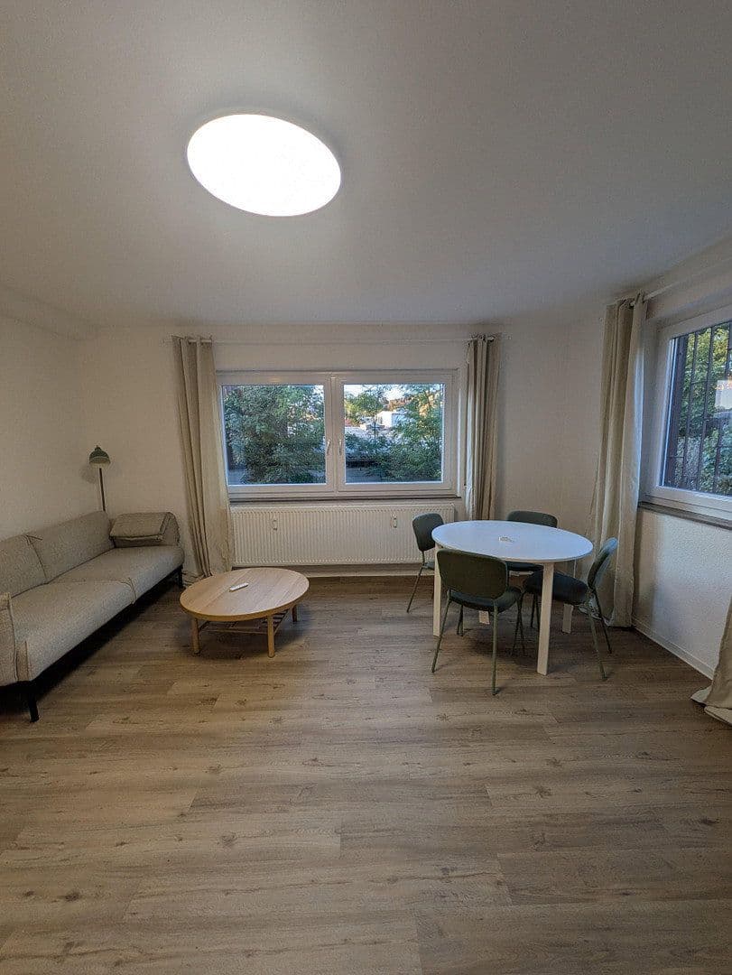 Prenájom bytu 2-izbový 57 m², Markgröningen, Bádensko-Wurttembersko Prenájom bytu 2-izbový 57 m², Markgröningen, Bádensko-Wurttembersko