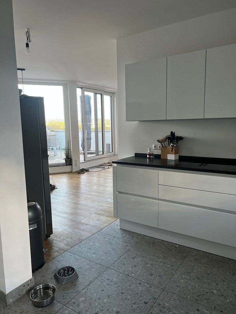 Prenájom bytu 5-izbový 178 m², Am Alten Sportplatz 9, Fulda, Hesensko Prenájom bytu 5-izbový 178 m², Am Alten Sportplatz 9, Fulda, Hesensko