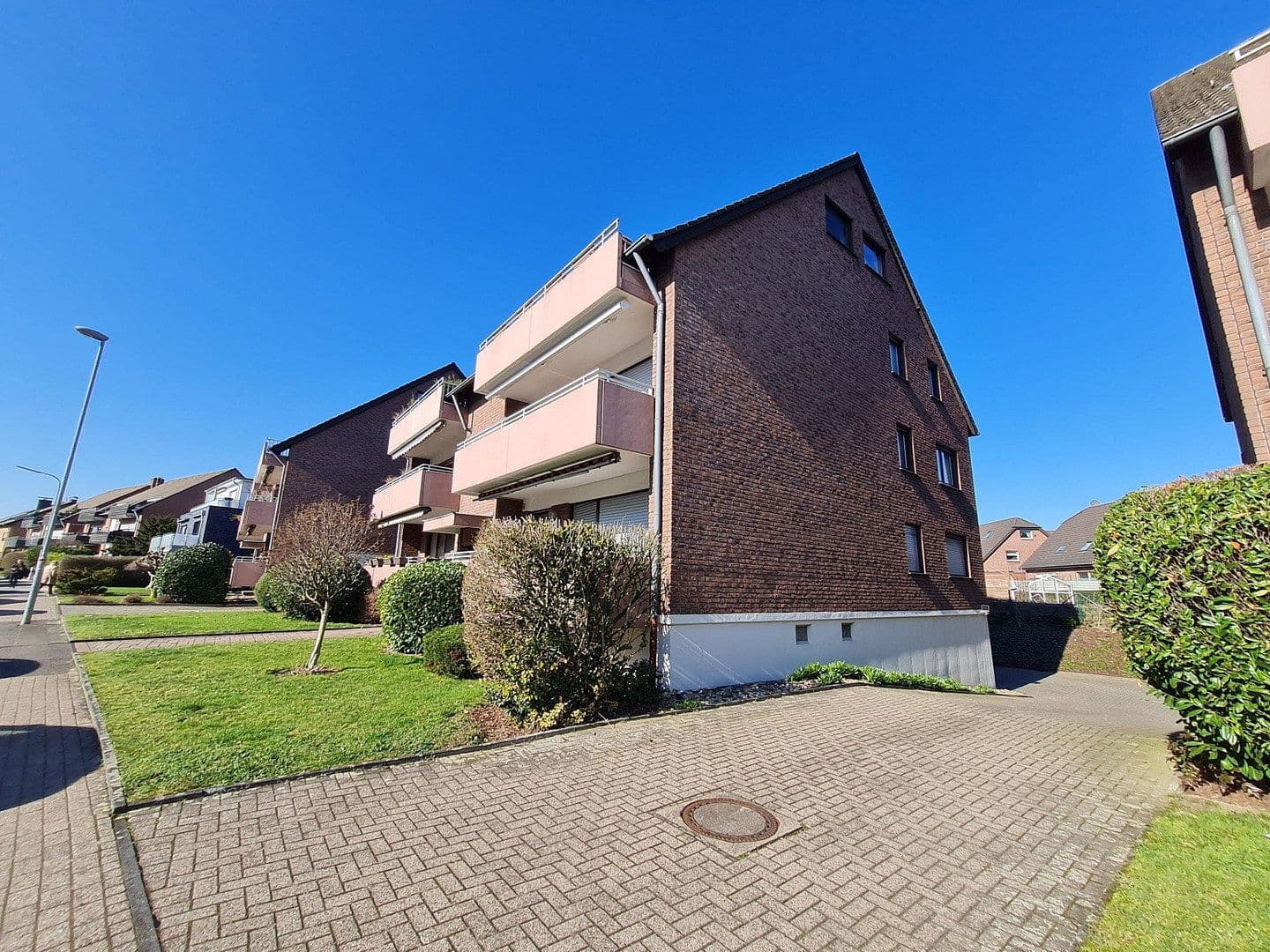 Prenájom bytu 3-izbový 89 m², Bonifatiusstraße 37, Moers, Severné Porýnie - Westfálsko Prenájom bytu 3-izbový 89 m², Bonifatiusstraße 37, Moers, Severné Porýnie - Westfálsko
