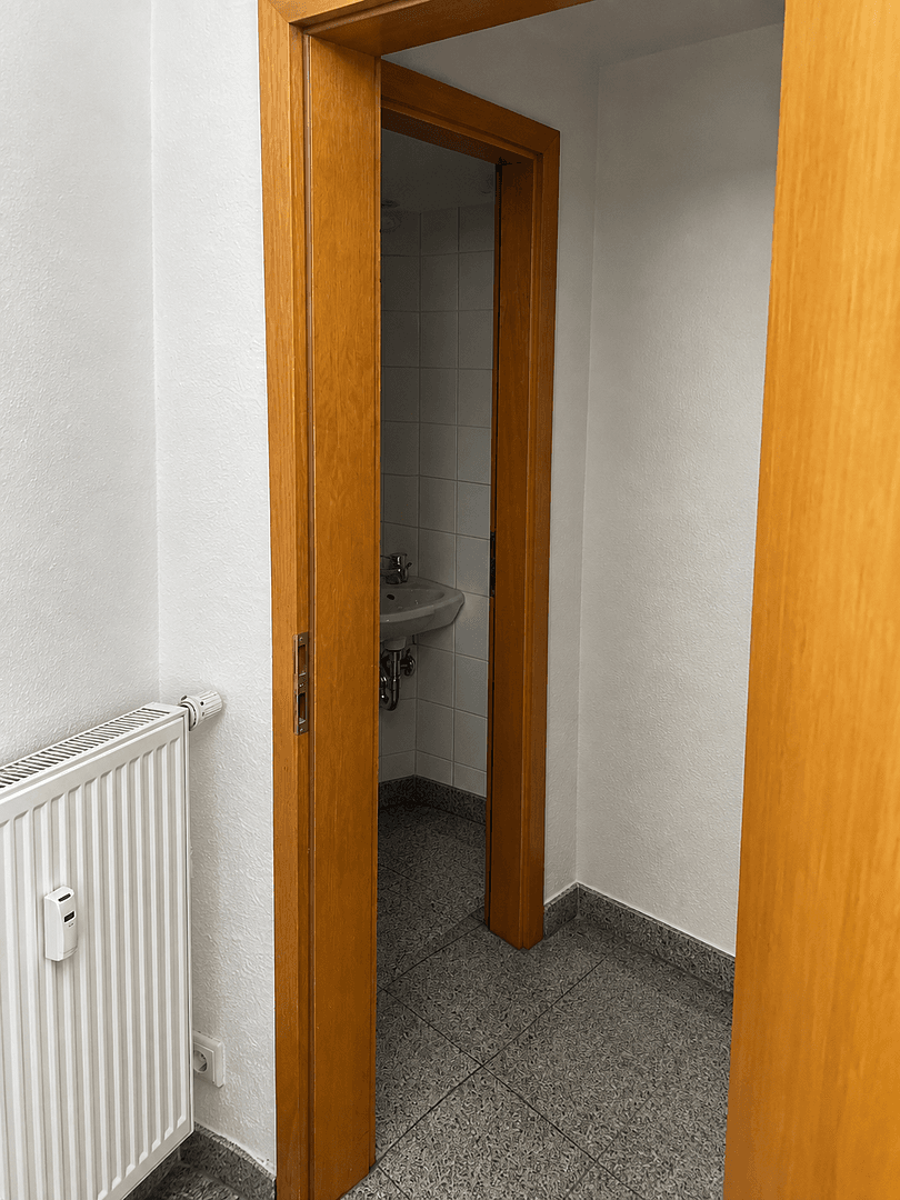 Prenájom nebytového priestoru 24 m², Zerzabelshofstr 5, Nürnberg, Bavorsko Prenájom nebytového priestoru 24 m², Zerzabelshofstr 5, Nürnberg, Bavorsko