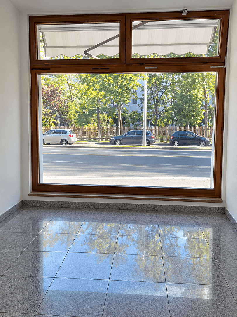 Prenájom nebytového priestoru 24 m², Zerzabelshofstr 5, Nürnberg, Bavorsko Prenájom nebytového priestoru 24 m², Zerzabelshofstr 5, Nürnberg, Bavorsko