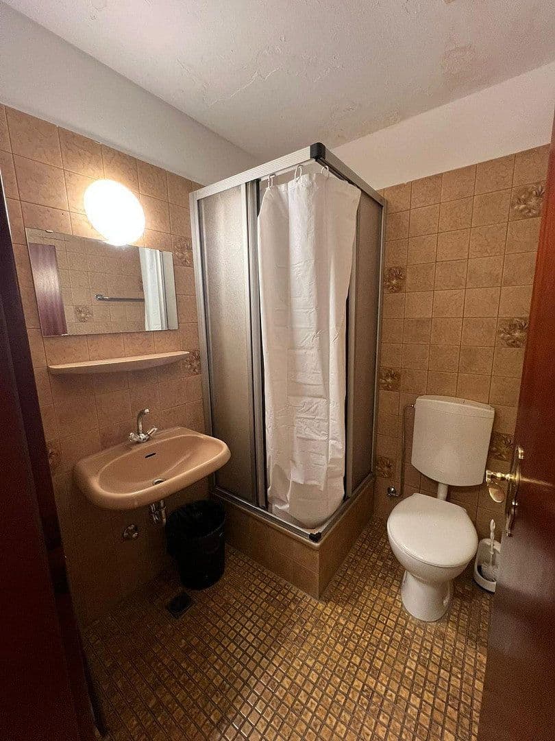 Prenájom nebytového priestoru 700 m², Hanau, Hesensko Prenájom nebytového priestoru 700 m², Hanau, Hesensko