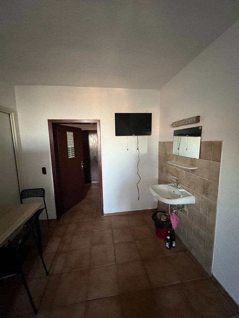 Prenájom nebytového priestoru 700 m², Hanau, Hesensko Prenájom nebytového priestoru 700 m², Hanau, Hesensko