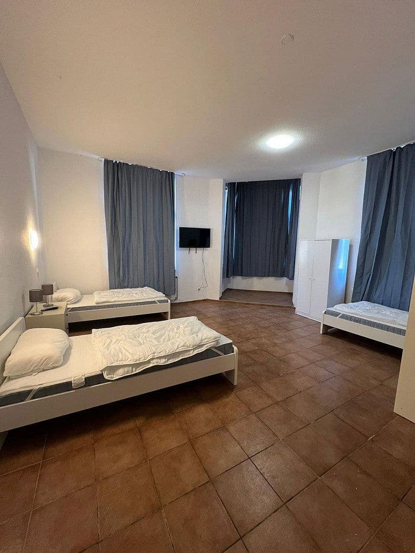 Prenájom nebytového priestoru 700 m², Hanau, Hesensko Prenájom nebytového priestoru 700 m², Hanau, Hesensko