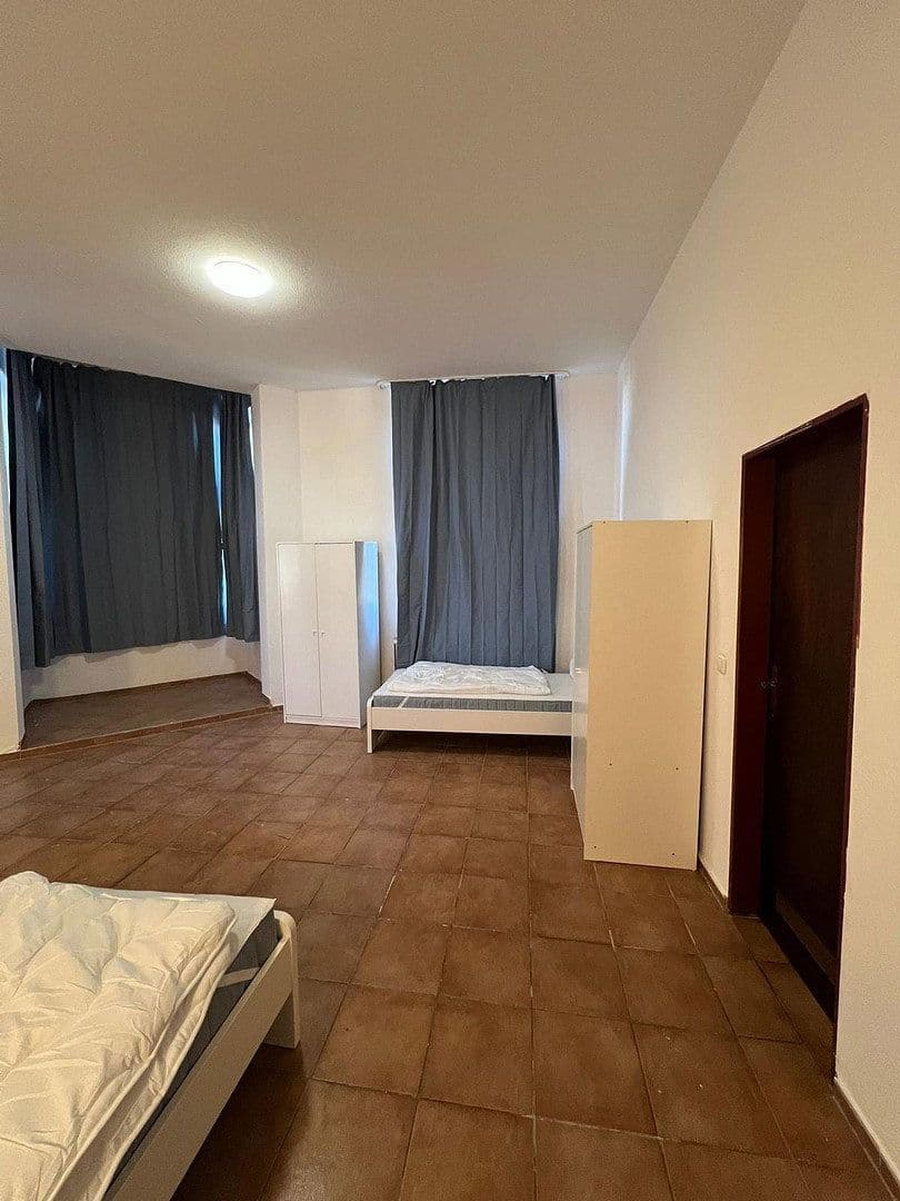 Prenájom nebytového priestoru 700 m², Hanau, Hesensko Prenájom nebytového priestoru 700 m², Hanau, Hesensko