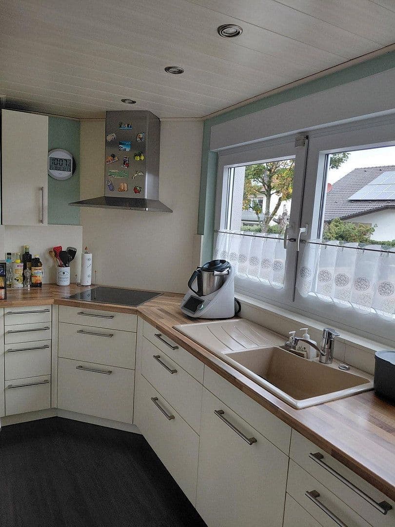 Predaj domu 120 m², pozemok 363 m², Ölbronn-Dürrn, Bádensko-Wurttembersko Predaj domu 120 m², pozemok 363 m², Ölbronn-Dürrn, Bádensko-Wurttembersko