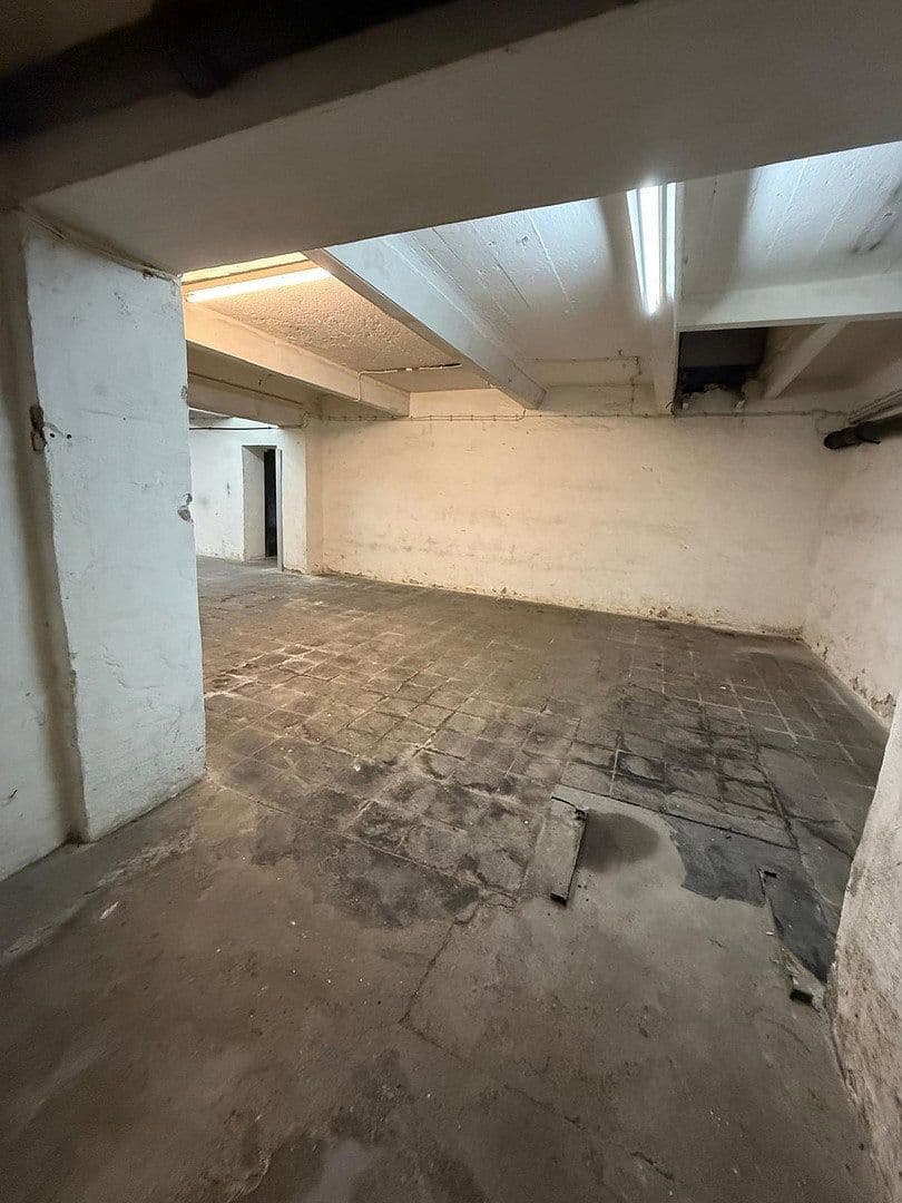 Prenájom nebytového priestoru 400 m², Herkulesstr 9-11, Essen, Severné Porýnie - Westfálsko Prenájom nebytového priestoru 400 m², Herkulesstr 9-11, Essen, Severné Porýnie - Westfálsko