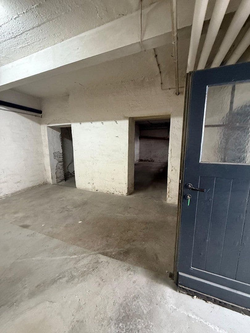 Prenájom nebytového priestoru 400 m², Herkulesstr 9-11, Essen, Severné Porýnie - Westfálsko Prenájom nebytového priestoru 400 m², Herkulesstr 9-11, Essen, Severné Porýnie - Westfálsko