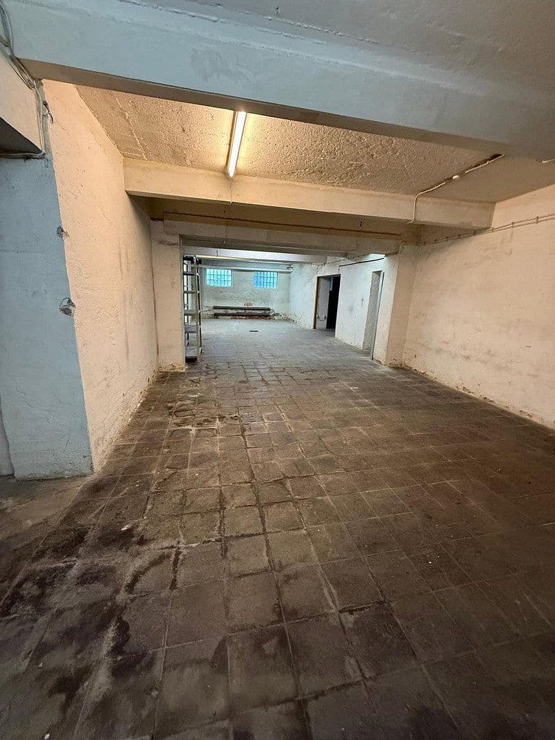 Prenájom nebytového priestoru 400 m², Herkulesstr 9-11, Essen, Severné Porýnie - Westfálsko Prenájom nebytového priestoru 400 m², Herkulesstr 9-11, Essen, Severné Porýnie - Westfálsko