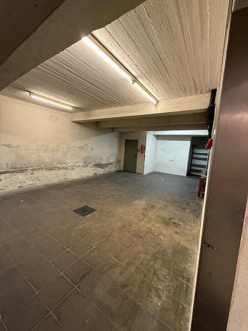 Prenájom nebytového priestoru 400 m², Herkulesstr 9-11, Essen, Severné Porýnie - Westfálsko Prenájom nebytového priestoru 400 m², Herkulesstr 9-11, Essen, Severné Porýnie - Westfálsko