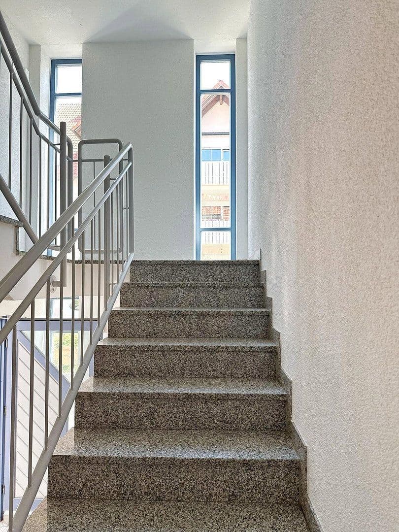 Prenájom bytu 3-izbový 85 m², Memmelsdorf, Bavorsko Prenájom bytu 3-izbový 85 m², Memmelsdorf, Bavorsko