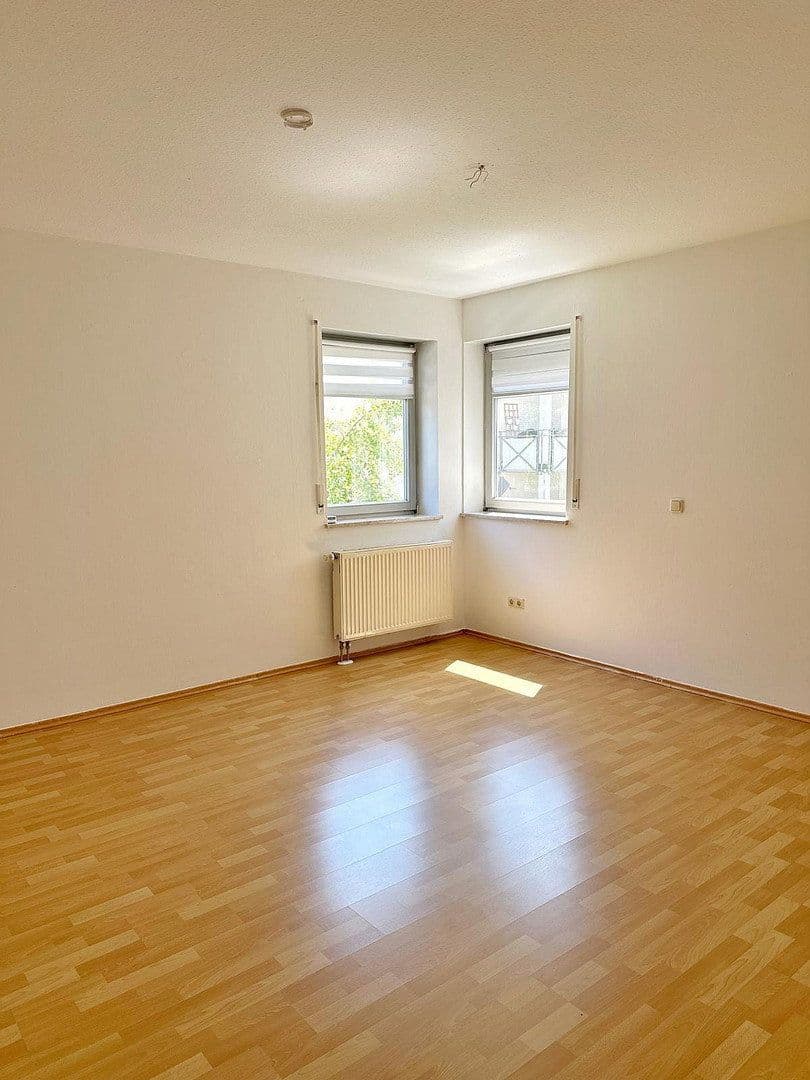 Prenájom bytu 3-izbový 85 m², Memmelsdorf, Bavorsko Prenájom bytu 3-izbový 85 m², Memmelsdorf, Bavorsko