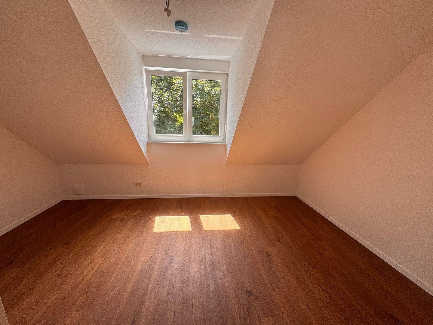 Prenájom domu 114 m², pozemok 120 m², Zossen, Brandenbursko Prenájom domu 114 m², pozemok 120 m², Zossen, Brandenbursko