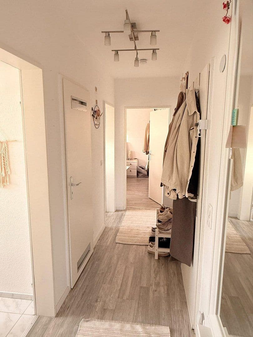 Prenájom bytu 2-izbový 45 m², Köln, Severné Porýnie - Westfálsko Prenájom bytu 2-izbový 45 m², Köln, Severné Porýnie - Westfálsko