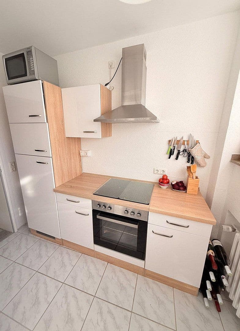 Prenájom bytu 2-izbový 45 m², Köln, Severné Porýnie - Westfálsko Prenájom bytu 2-izbový 45 m², Köln, Severné Porýnie - Westfálsko