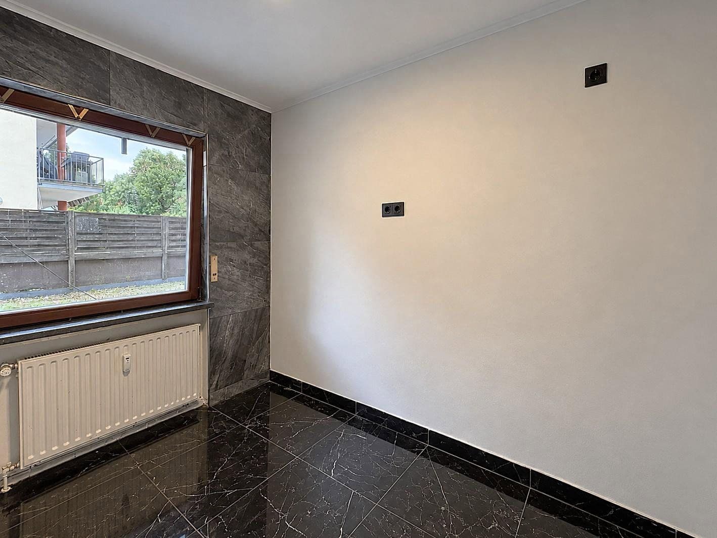 Predaj bytu 3-izbový 93 m², Frankfurt, Hesensko Predaj bytu 3-izbový 93 m², Frankfurt, Hesensko