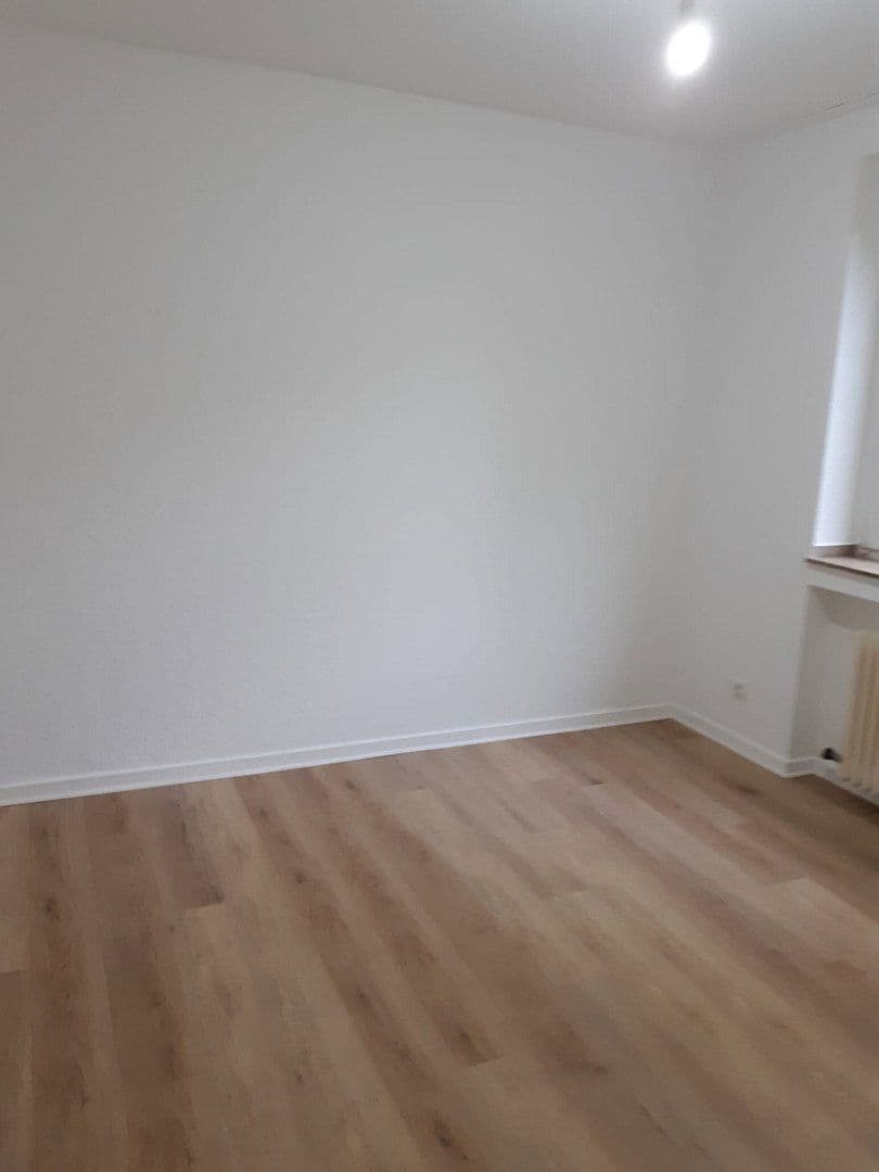 Prenájom bytu 3-izbový 65 m², Lavendelweg 8, Köln, Severné Porýnie - Westfálsko Prenájom bytu 3-izbový 65 m², Lavendelweg 8, Köln, Severné Porýnie - Westfálsko