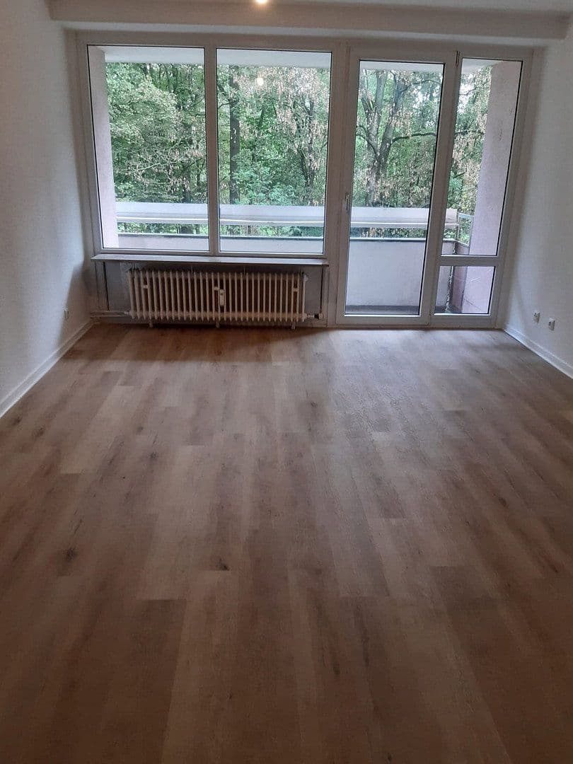 Prenájom bytu 3-izbový 65 m², Lavendelweg 8, Köln, Severné Porýnie - Westfálsko Prenájom bytu 3-izbový 65 m², Lavendelweg 8, Köln, Severné Porýnie - Westfálsko