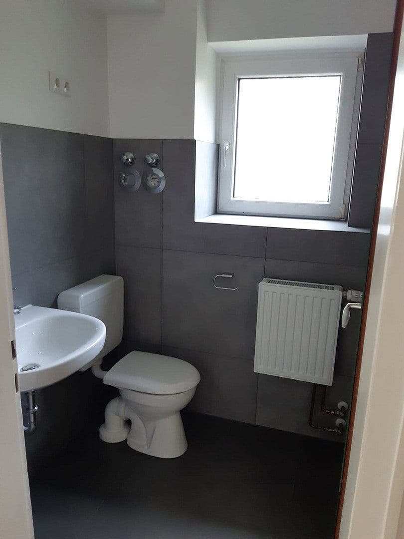 Prenájom bytu 3-izbový 65 m², Lavendelweg 8, Köln, Severné Porýnie - Westfálsko Prenájom bytu 3-izbový 65 m², Lavendelweg 8, Köln, Severné Porýnie - Westfálsko