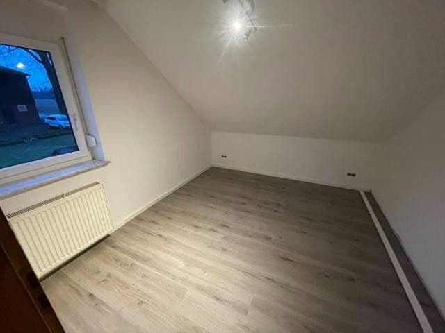 Prenájom bytu 2-izbový 48 m², Höferscher Weg 4, Eldingen, Dolné Sasko Prenájom bytu 2-izbový 48 m², Höferscher Weg 4, Eldingen, Dolné Sasko