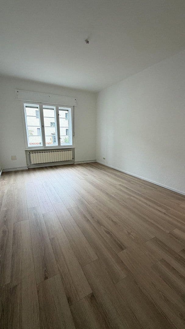 Predaj bytu 3-izbový 64 m², Laehrscher Jagdweg 10, Berlin, Berlín Predaj bytu 3-izbový 64 m², Laehrscher Jagdweg 10, Berlin, Berlín