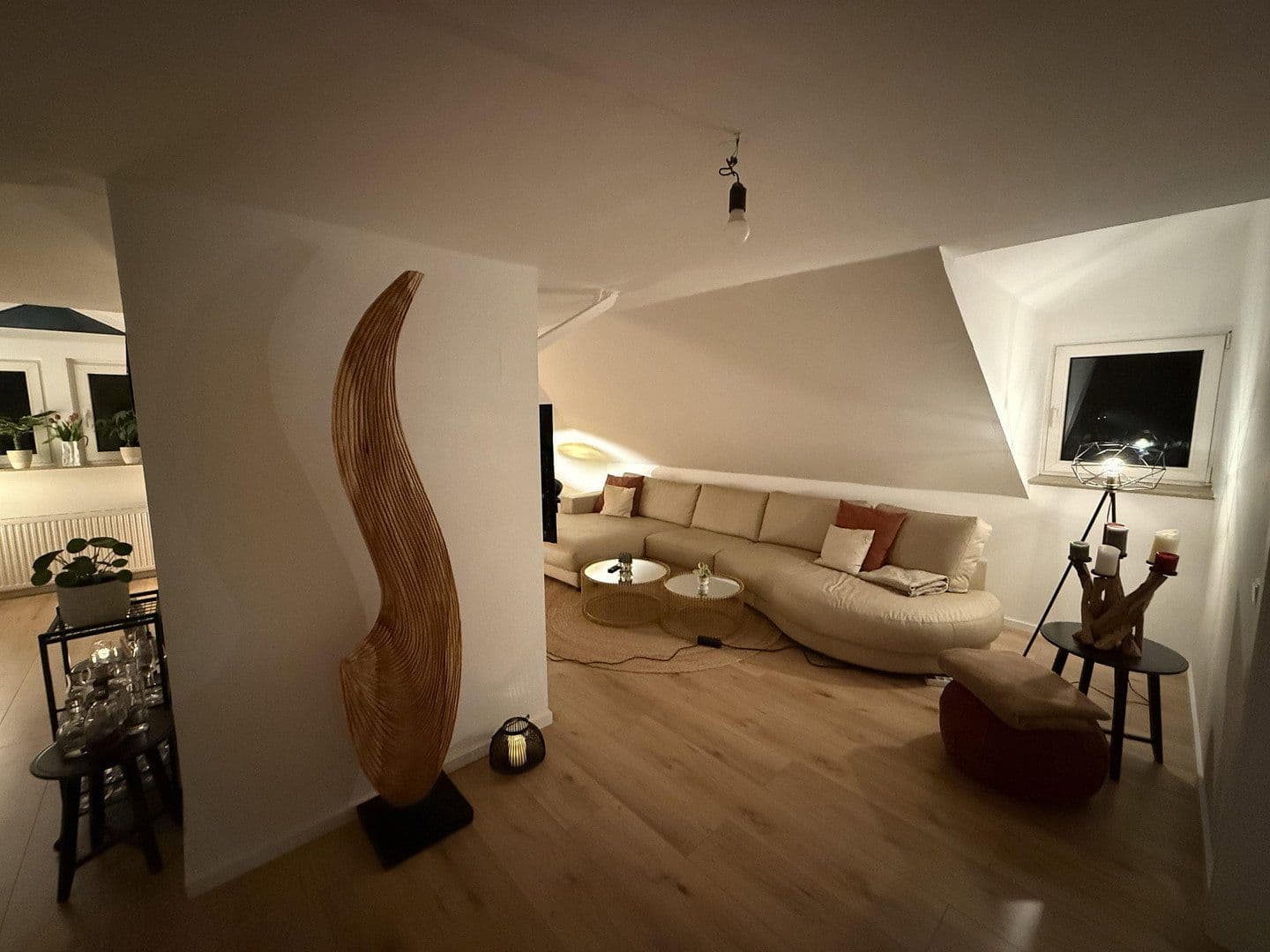 Prenájom bytu 4-izbový 119 m², Nürnberg, Bavorsko Prenájom bytu 4-izbový 119 m², Nürnberg, Bavorsko