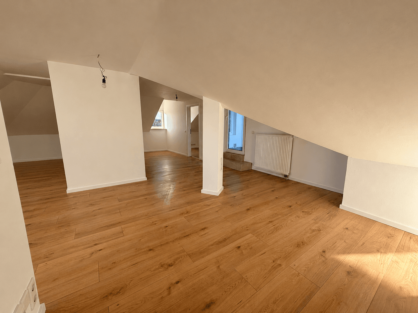 Prenájom bytu 4-izbový 119 m², Nürnberg, Bavorsko Prenájom bytu 4-izbový 119 m², Nürnberg, Bavorsko