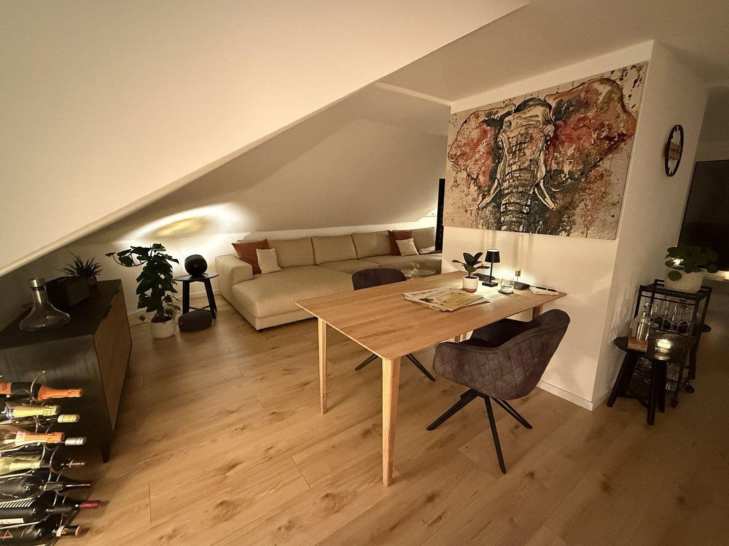 Prenájom bytu 4-izbový 119 m², Nürnberg, Bavorsko Prenájom bytu 4-izbový 119 m², Nürnberg, Bavorsko