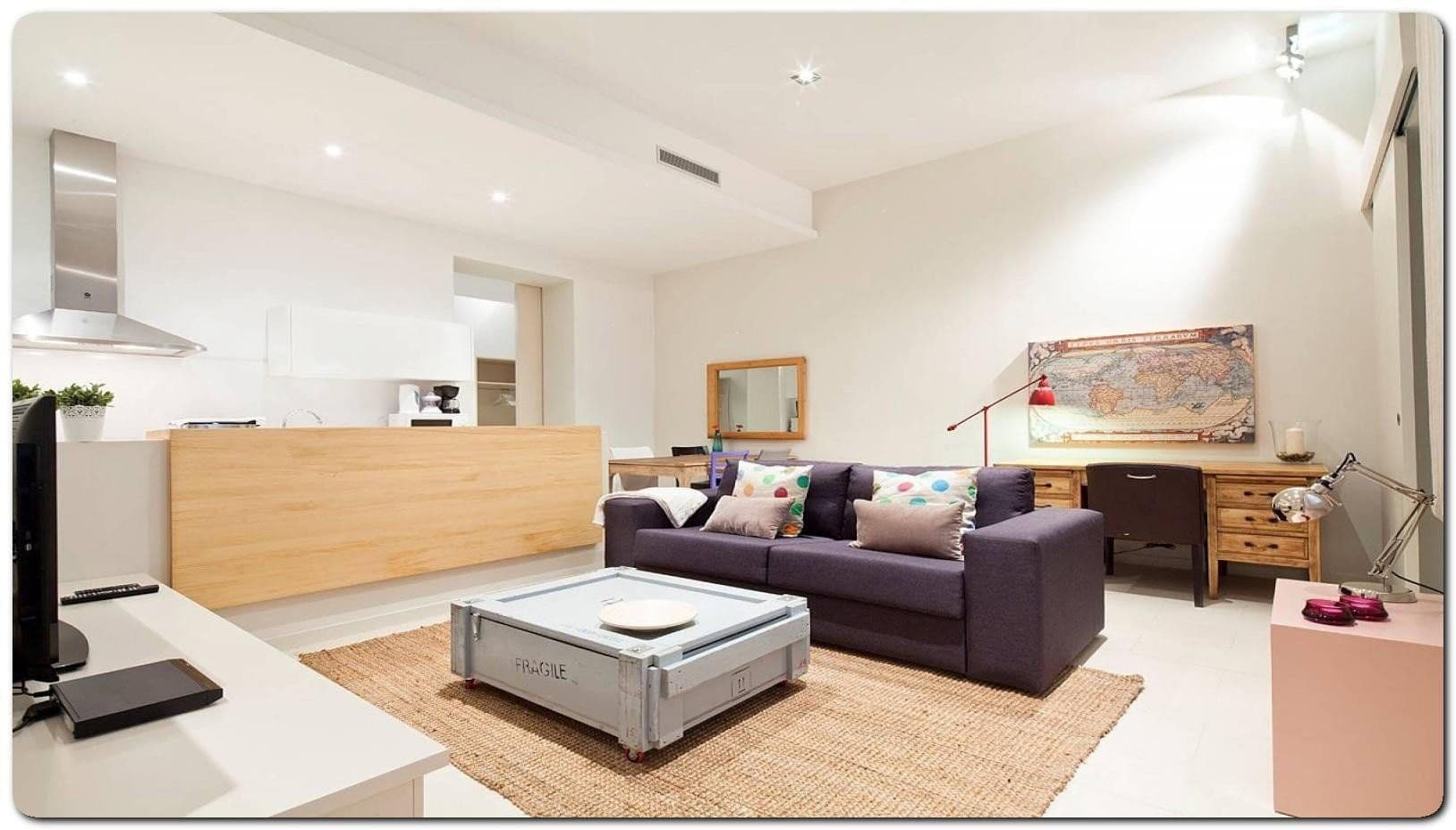 Prenájom bytu 2-izbový 83 m², Berlin, Berlín Prenájom bytu 2-izbový 83 m², Berlin, Berlín
