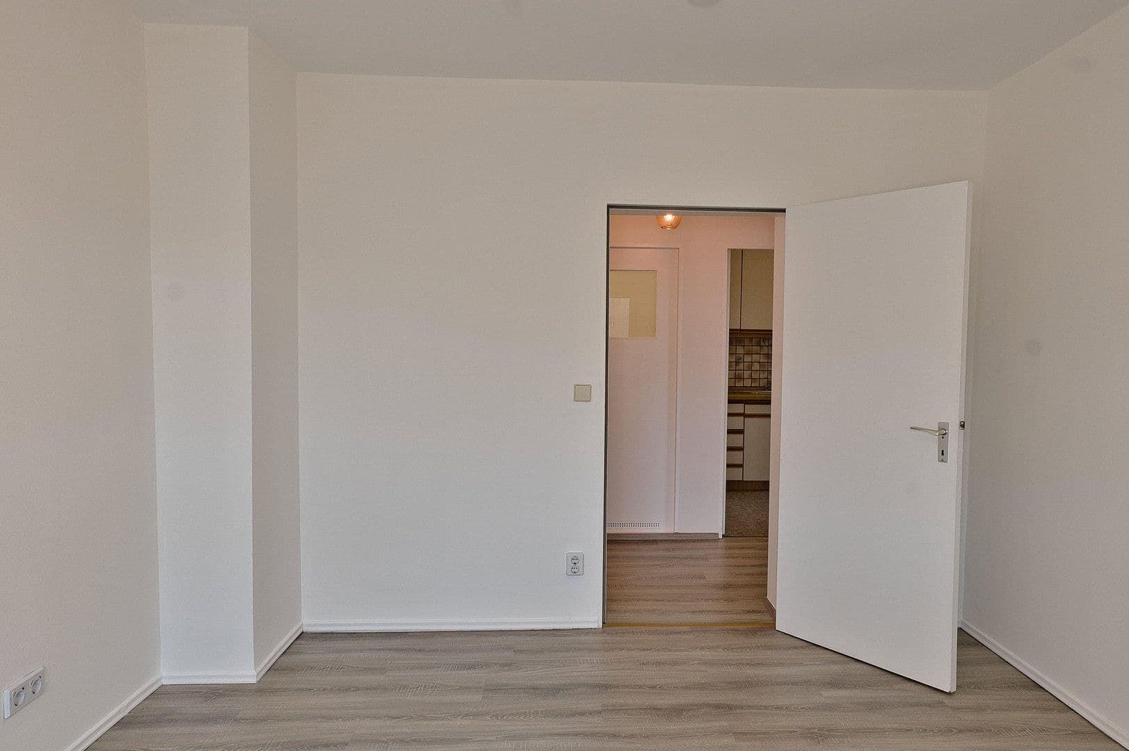 Predaj bytu 2-izbový 65 m², Berlin, Berlín Predaj bytu 2-izbový 65 m², Berlin, Berlín