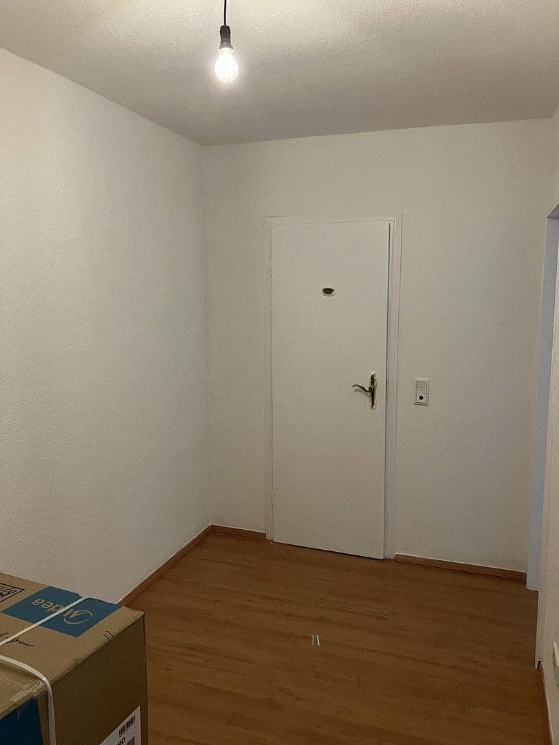 Prenájom bytu 2-izbový 65 m², Paul-Bonatz-Straße 25, Düsseldorf, Severné Porýnie - Westfálsko Prenájom bytu 2-izbový 65 m², Paul-Bonatz-Straße 25, Düsseldorf, Severné Porýnie - Westfálsko