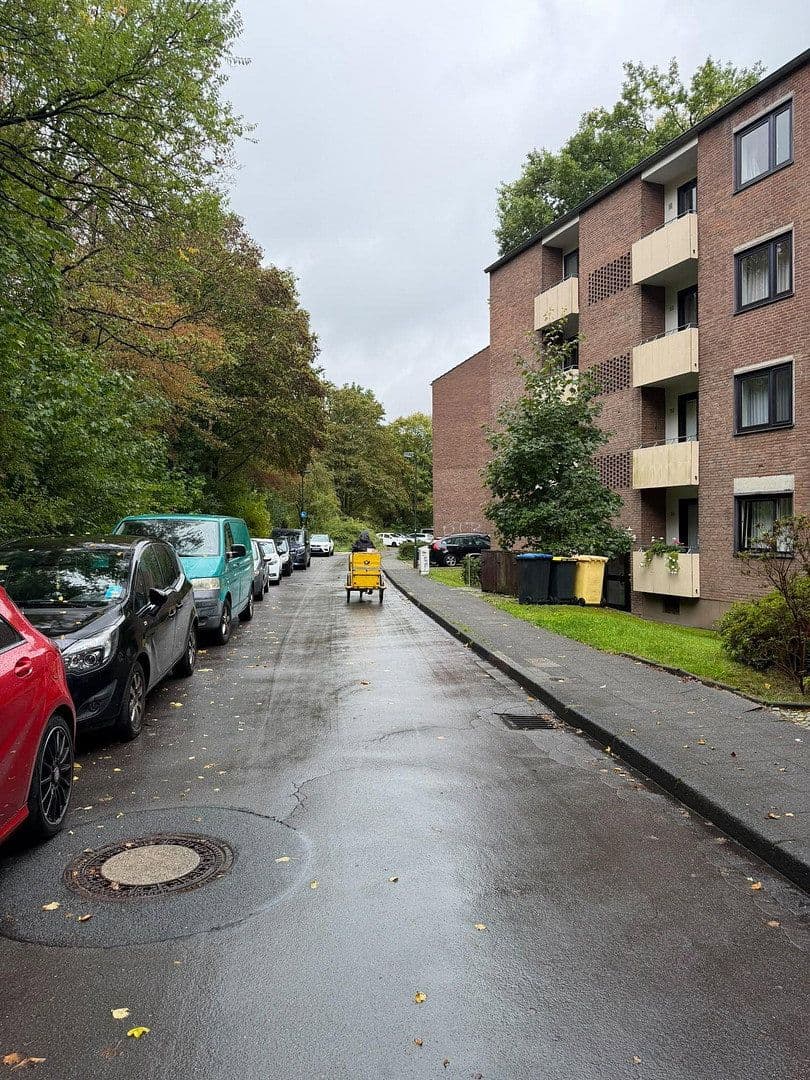 Prenájom bytu 2-izbový 65 m², Paul-Bonatz-Straße 25, Düsseldorf, Severné Porýnie - Westfálsko Prenájom bytu 2-izbový 65 m², Paul-Bonatz-Straße 25, Düsseldorf, Severné Porýnie - Westfálsko