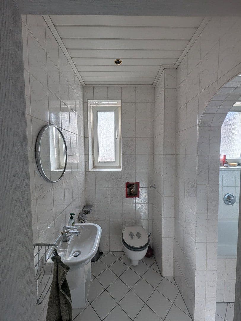 Prenájom bytu 3-izbový 86 m², Äußere Wingertstraße 26, Mannheim, Bádensko-Wurttembersko Prenájom bytu 3-izbový 86 m², Äußere Wingertstraße 26, Mannheim, Bádensko-Wurttembersko