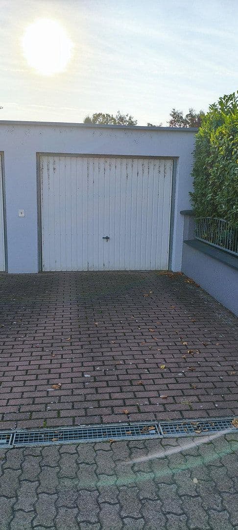 Predaj bytu 4-izbový 143 m², Eich, Porýnie-Falcko Predaj bytu 4-izbový 143 m², Eich, Porýnie-Falcko