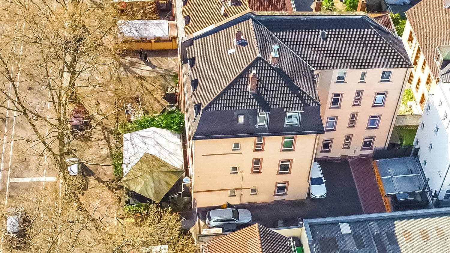 Prenájom bytu 2-izbový 42 m², Frankfurt am Main, Hesensko Prenájom bytu 2-izbový 42 m², Frankfurt am Main, Hesensko