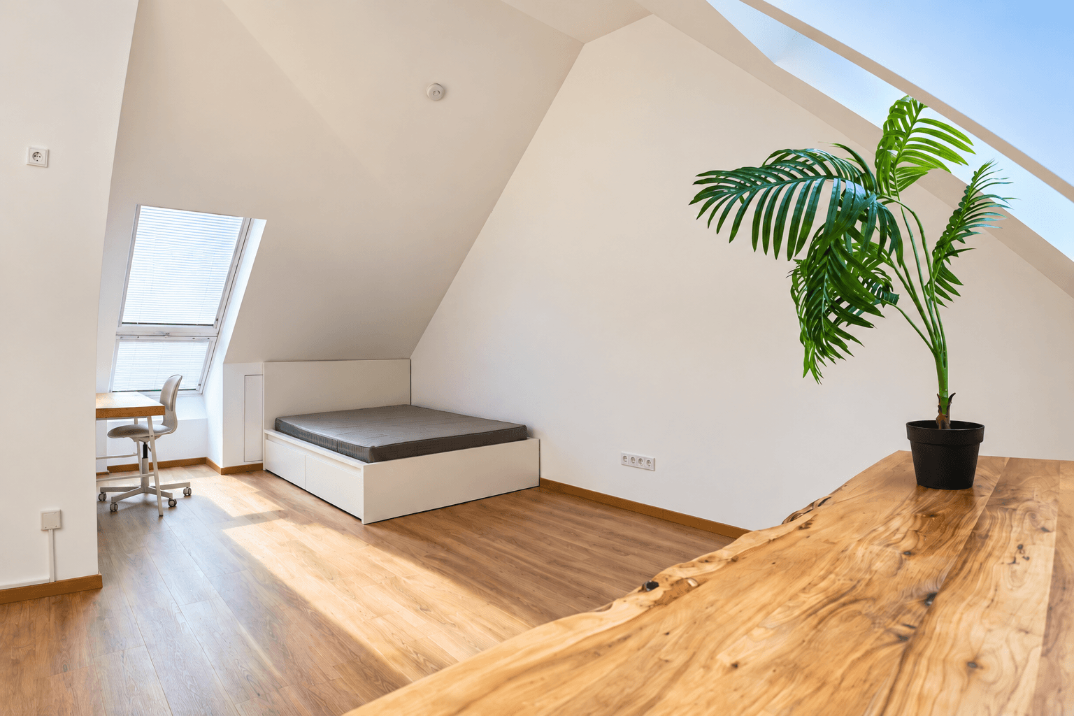 Prenájom bytu 1-izbový 32 m², Frankfurt am Main, Hesensko Prenájom bytu 1-izbový 32 m², Frankfurt am Main, Hesensko