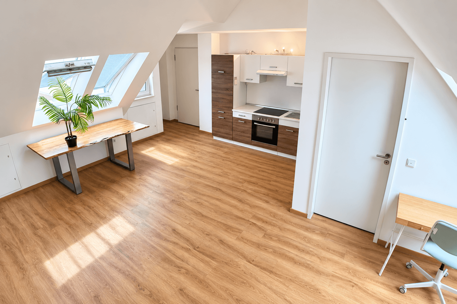Prenájom bytu 1-izbový 32 m², Frankfurt am Main, Hesensko Prenájom bytu 1-izbový 32 m², Frankfurt am Main, Hesensko