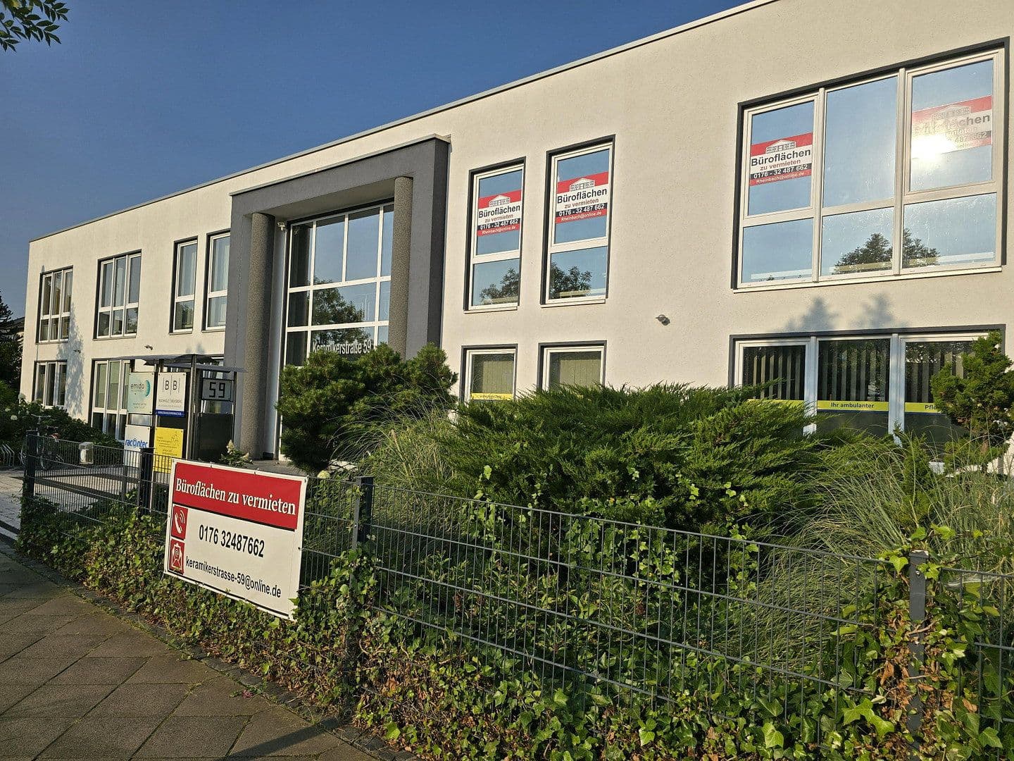 Prenájom kancelárie 190 m², Keramikerstrasse 59, Rheinbach, Severné Porýnie - Westfálsko Prenájom kancelárie 190 m², Keramikerstrasse 59, Rheinbach, Severné Porýnie - Westfálsko