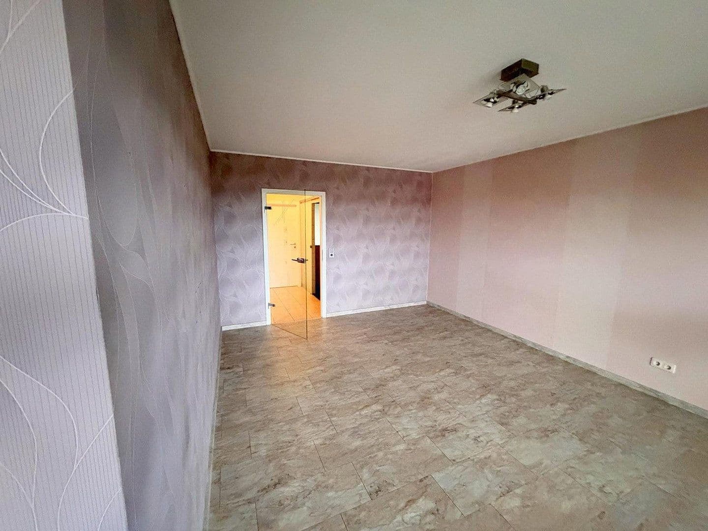 Predaj bytu 3-izbový 82 m², Gabriel-von-Seidl-Str. 55, Worms, Porýnie-Falcko Predaj bytu 3-izbový 82 m², Gabriel-von-Seidl-Str. 55, Worms, Porýnie-Falcko