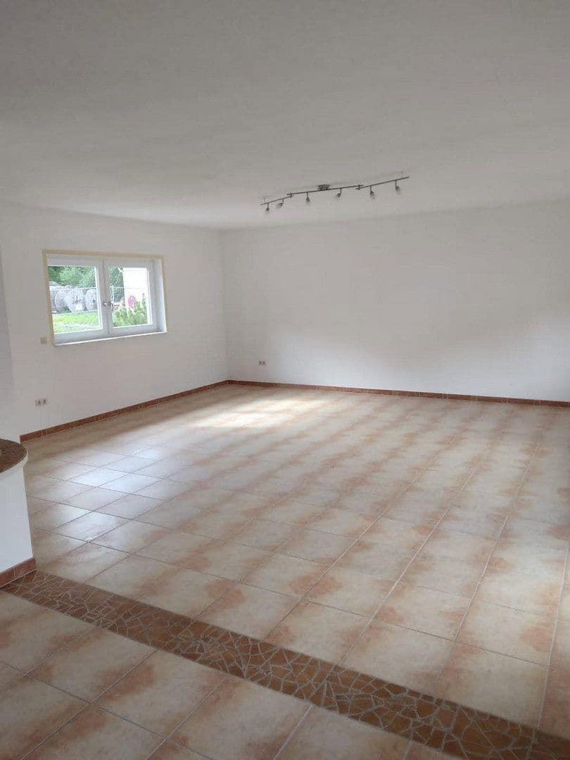 Predaj domu 174 m², pozemok 450 m², Weiherstraße 51, Hochspeyer, Porýnie-Falcko Predaj domu 174 m², pozemok 450 m², Weiherstraße 51, Hochspeyer, Porýnie-Falcko