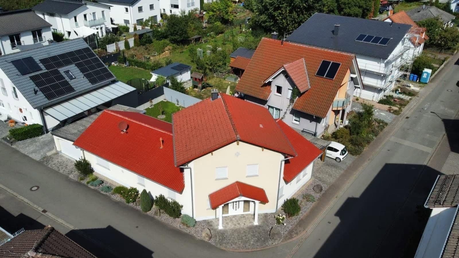 Predaj domu 174 m², pozemok 450 m², Weiherstraße 51, Hochspeyer, Porýnie-Falcko Predaj domu 174 m², pozemok 450 m², Weiherstraße 51, Hochspeyer, Porýnie-Falcko