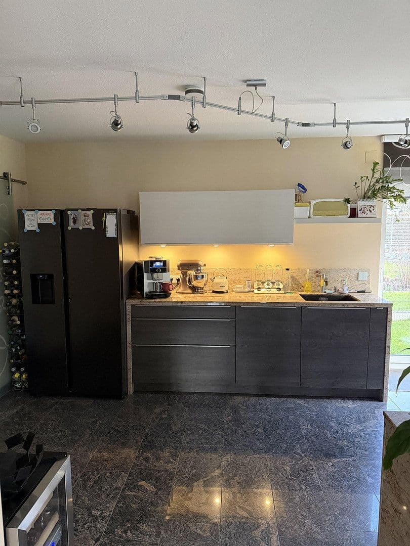 Predaj domu 200 m², pozemok 1.050 m², Feucht, Bavorsko Predaj domu 200 m², pozemok 1.050 m², Feucht, Bavorsko