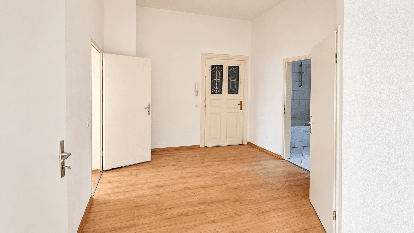 Prenájom bytu 3-izbový 83 m², Leipzig, Sasko Prenájom bytu 3-izbový 83 m², Leipzig, Sasko
