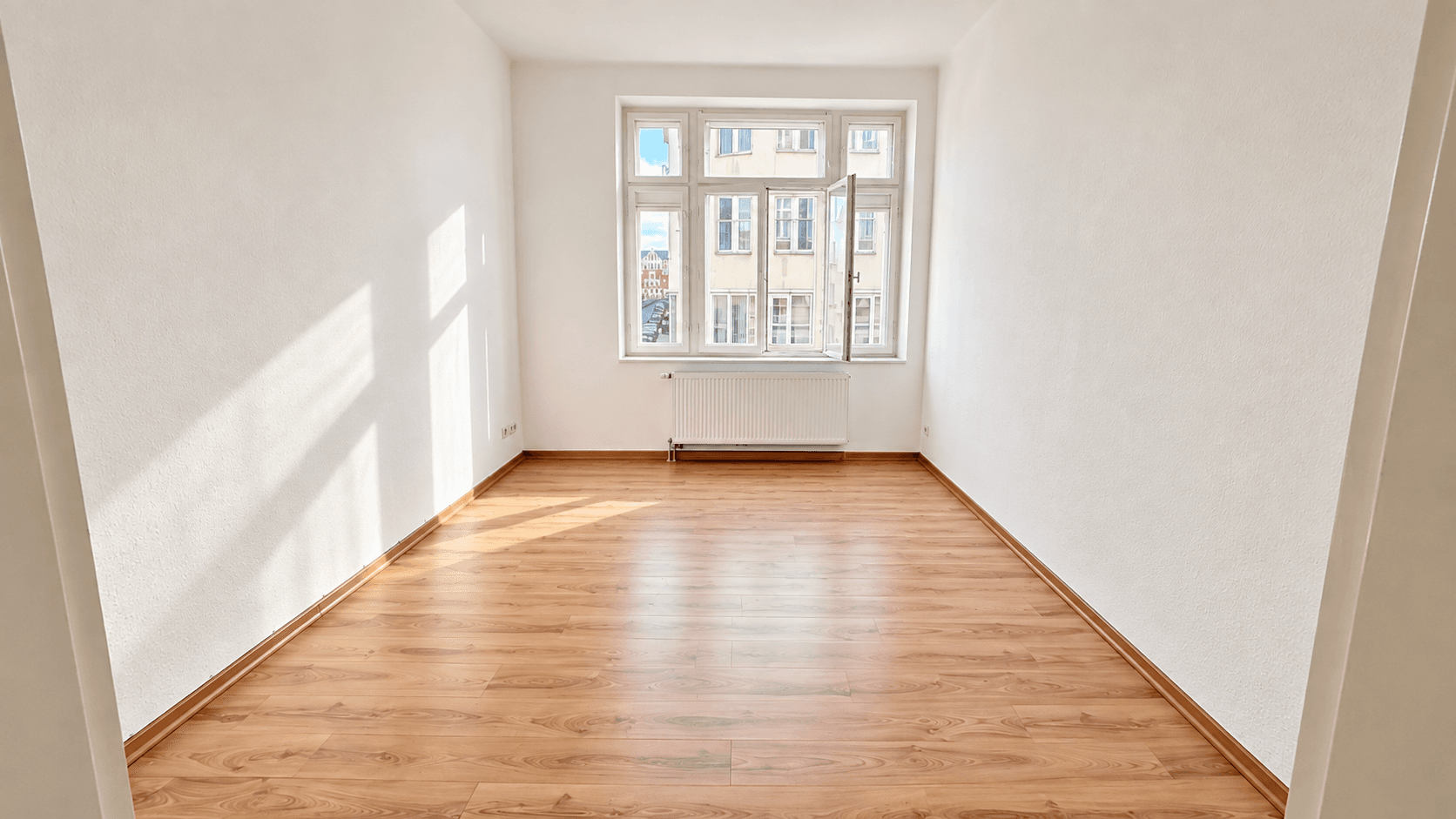 Prenájom bytu 3-izbový 83 m², Leipzig, Sasko Prenájom bytu 3-izbový 83 m², Leipzig, Sasko