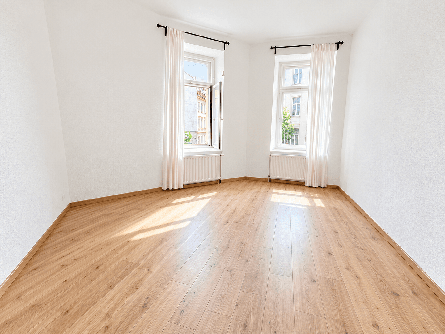 Prenájom bytu 3-izbový 83 m², Leipzig, Sasko Prenájom bytu 3-izbový 83 m², Leipzig, Sasko