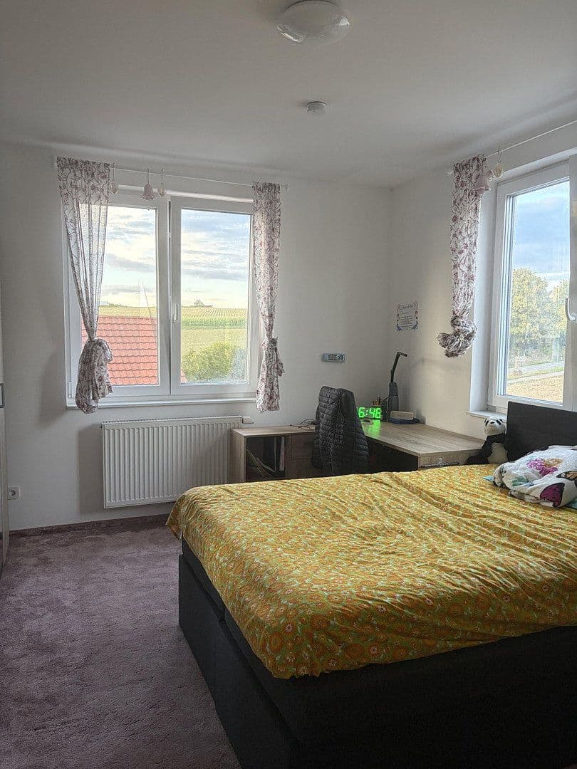 Predaj bytu 6-izbový 172 m², Niefern-Öschelbronn, Bádensko-Wurttembersko Predaj bytu 6-izbový 172 m², Niefern-Öschelbronn, Bádensko-Wurttembersko