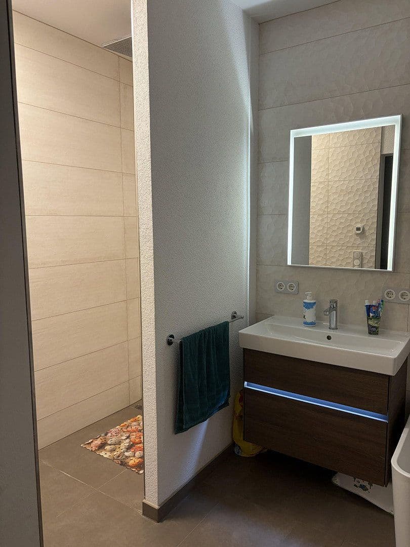 Predaj bytu 6-izbový 172 m², Niefern-Öschelbronn, Bádensko-Wurttembersko Predaj bytu 6-izbový 172 m², Niefern-Öschelbronn, Bádensko-Wurttembersko